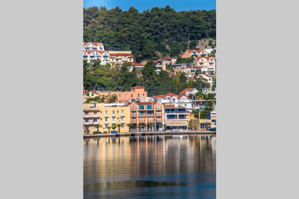 A & B Minimal Suite With Sea View In Argostoli 外观 照片