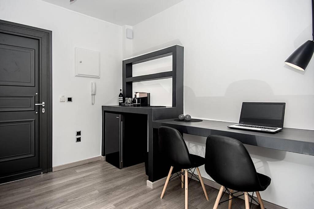 A & B Minimal Suite With Sea View In Argostoli 外观 照片