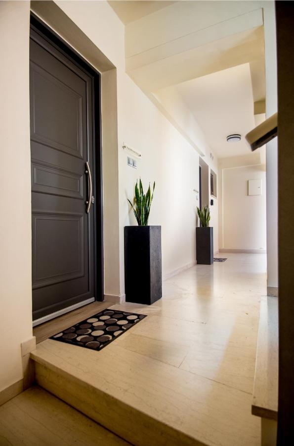 A & B Minimal Suite With Sea View In Argostoli 外观 照片