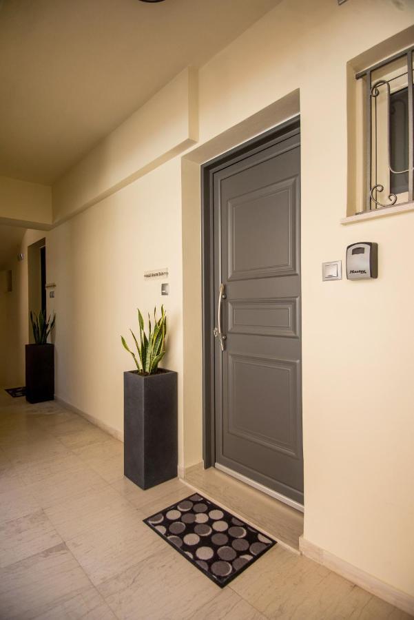 A & B Minimal Suite With Sea View In Argostoli 外观 照片
