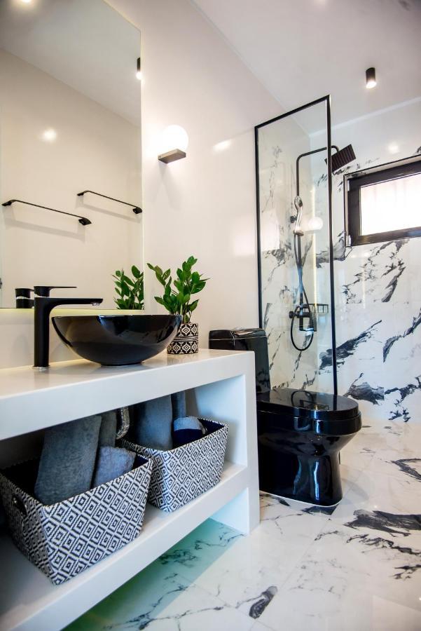 A & B Minimal Suite With Sea View In Argostoli 外观 照片